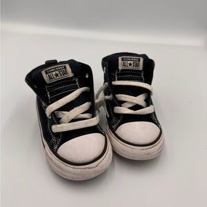 Converse Toddler Boy Girl Size 7 Black and White Kids High Tops Sneakers Shoes